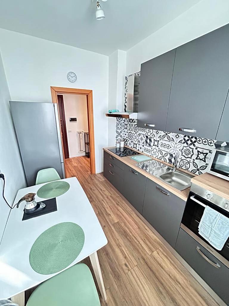 Soleo Guesthouse 蒙扎 外观 照片